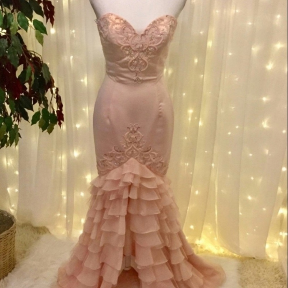 Elegant Pink Strapless Evening Gown Jovani sz.4